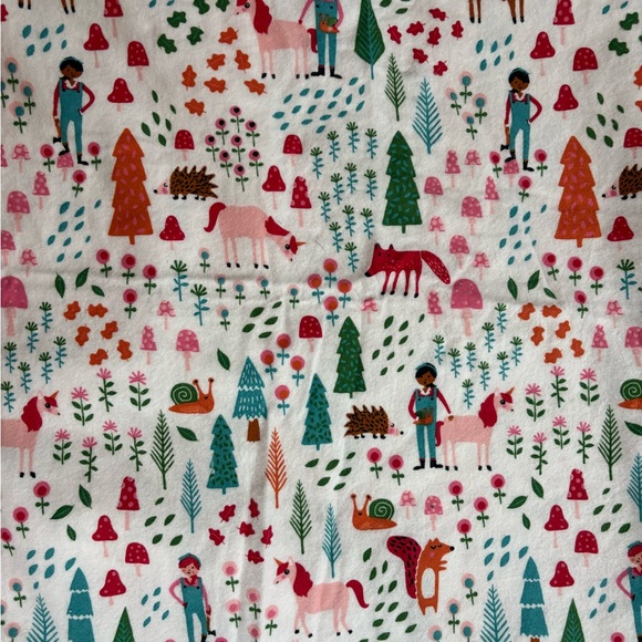 Pillowfort Other - Pillowfort toddler flannel sheet set